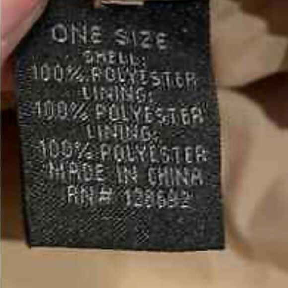 NWT Madden NYC Puffer Bucket Hat with Chain Detail. - Picture 5 of 7